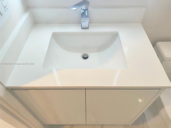 700 NE 24 Street 1502, Miami FL 33137