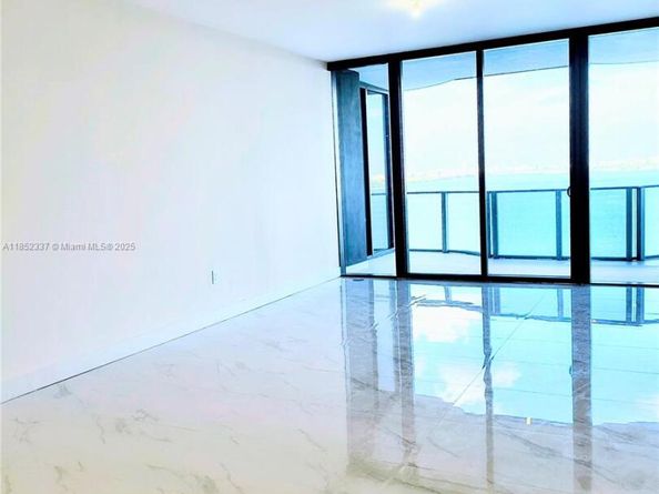 700 NE 24 Street 1502, Miami FL 33137