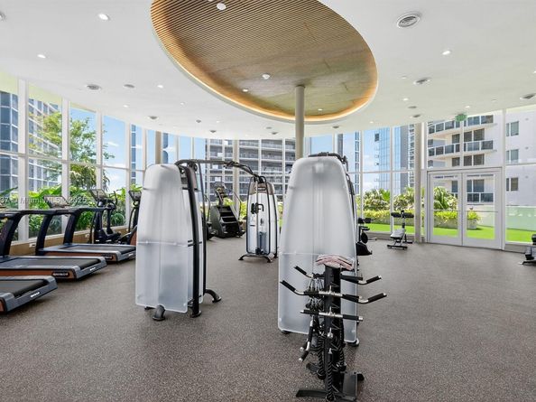 700 NE 24 Street 1502, Miami FL 33137