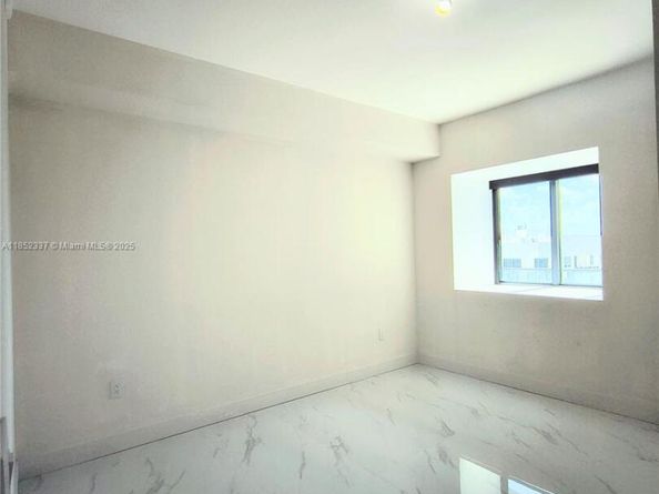 700 NE 24 Street 1502, Miami FL 33137