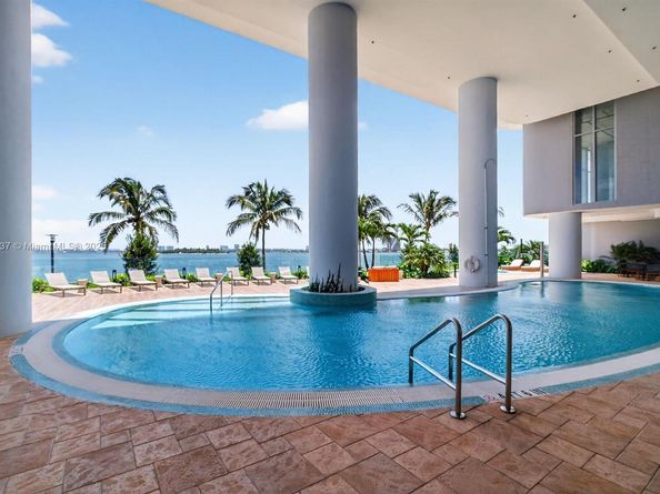 700 NE 24 Street 1502, Miami FL 33137