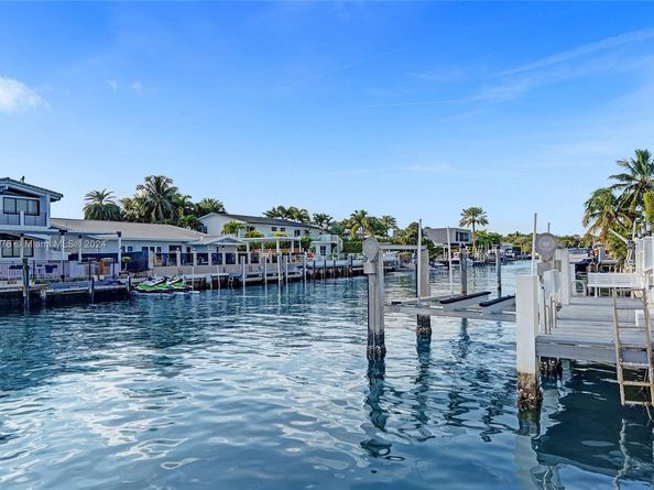 1960 NE 118th Rd, North Miami FL 33181