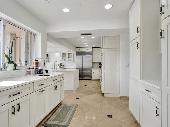 1960 NE 118th Rd, North Miami FL 33181