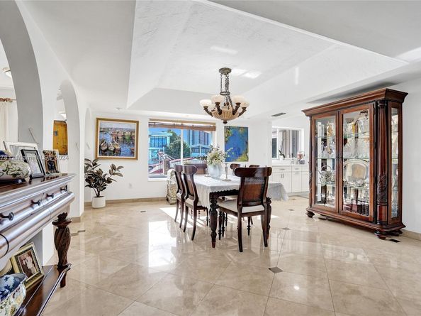 1960 NE 118th Rd, North Miami FL 33181