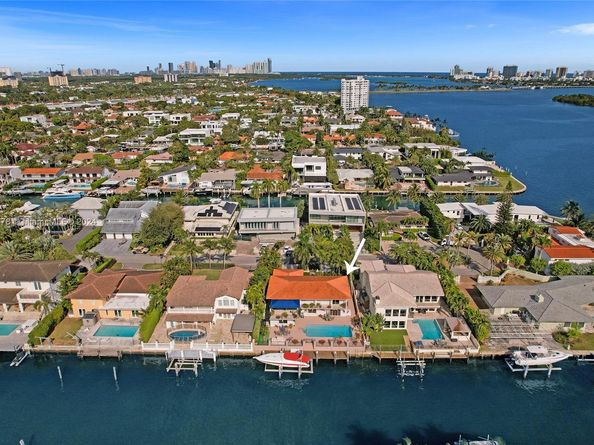 1960 NE 118th Rd, North Miami FL 33181