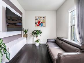 4566 Ficus St, Hollywood FL 33021