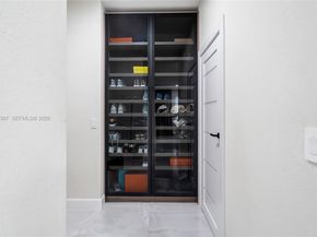 4566 Ficus St, Hollywood FL 33021