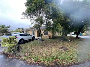 3019 NW 203rd Ln, Miami Gardens FL 33056