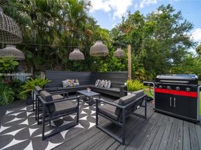 555 NE 127th Street, North Miami FL 33161