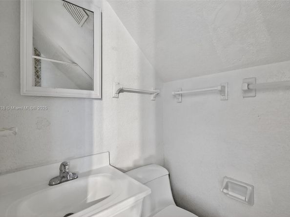 611 Broward Ave, Green Acres FL 33463