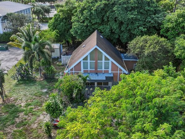 611 Broward Ave, Green Acres FL 33463