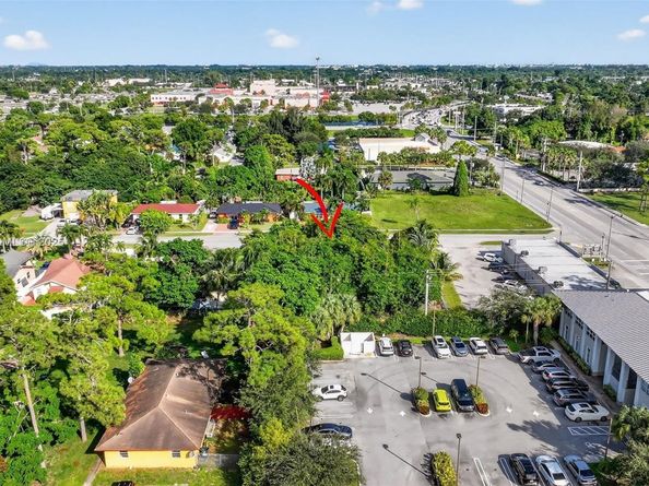 611 Broward Ave, Green Acres FL 33463