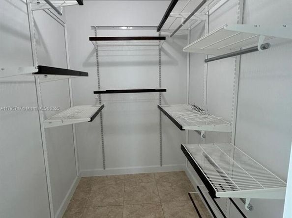 2525 SW 3rd Ave 1402, Miami FL 33129