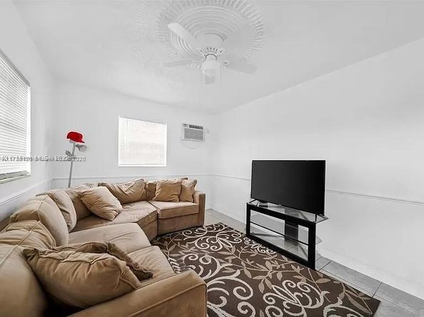 1500 NW 69th Ter, Miami FL 33147
