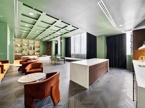 11 NE 6 St 3210, Miami FL 33132