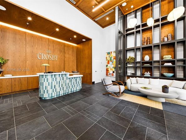 11 NE 6 St 3210, Miami FL 33132