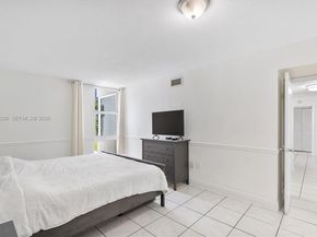250 180th Dr 158, Sunny Isles Beach FL 33160