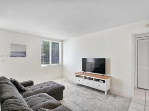250 180th Dr 158, Sunny Isles Beach FL 33160