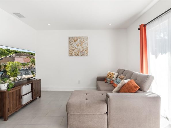 13912 SW 174th Ter, Miami FL 33177