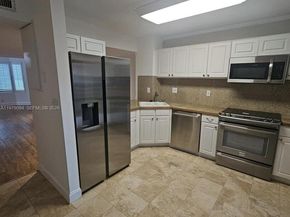 7870 SW 102nd Ln, Miami FL 33156