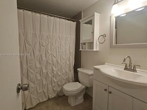 7870 SW 102nd Ln, Miami FL 33156