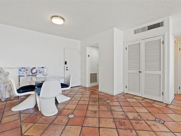 800 West Ave 831, Miami Beach FL 33139