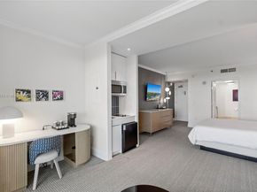 4401 Collins Ave 1017, Miami Beach FL 33140