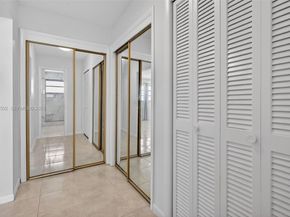 329 SE 3rd St 502T, Hallandale Beach FL 33009