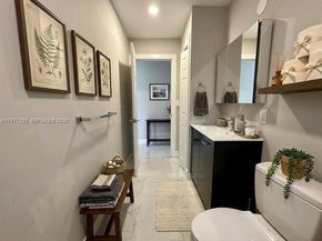 1500 NE 137th St, North Miami FL 33161