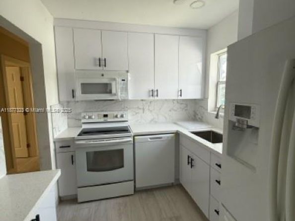 Undisclosed Address #A11877323, West Park FL 33023