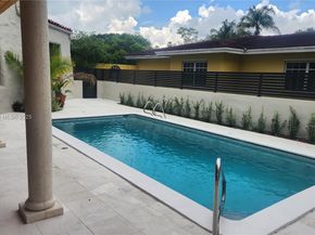 85 Deer Run, Miami Springs FL 33166