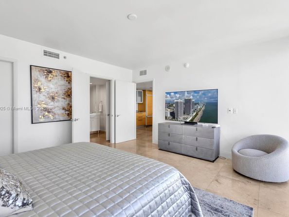 1830 S Ocean Dr 4807, Hallandale Beach FL 33009