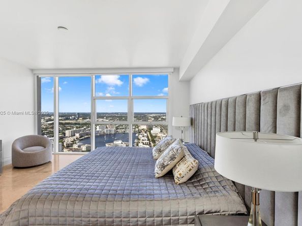 1830 S Ocean Dr 4807, Hallandale Beach FL 33009