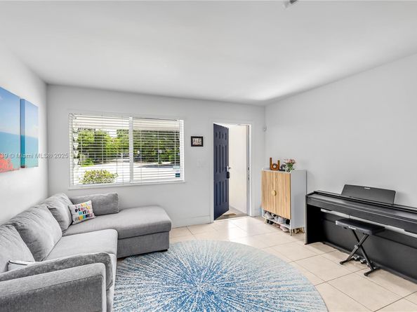 2340 SW 17th Ave, Miami FL 33145