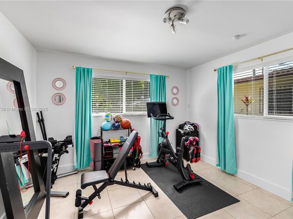 2340 SW 17th Ave, Miami FL 33145