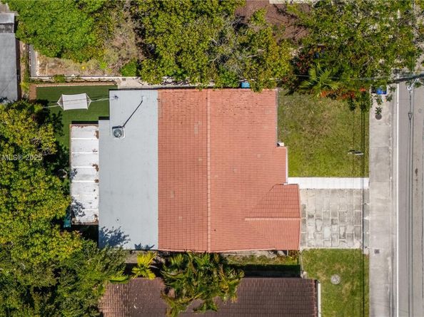2340 SW 17th Ave, Miami FL 33145