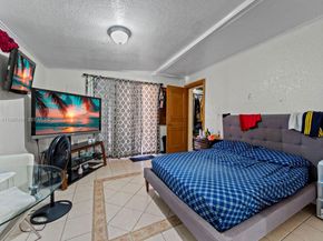 871 SE 5th Pl, Hialeah FL 33010