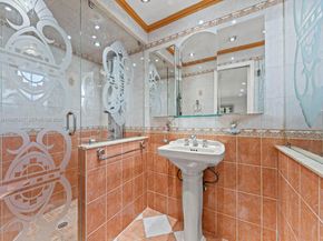 871 SE 5th Pl, Hialeah FL 33010