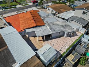 871 SE 5th Pl, Hialeah FL 33010