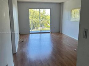 16465 NE 22nd Ave 617, North Miami Beach FL 33160