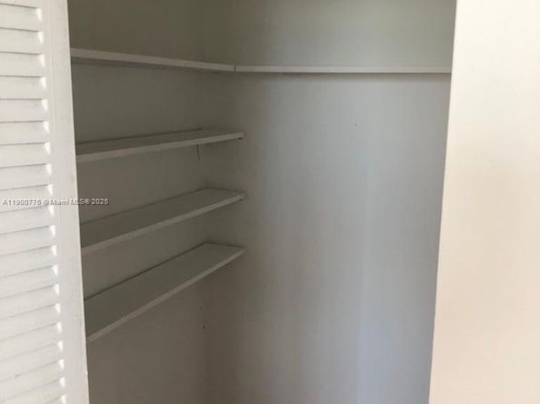 16465 NE 22nd Ave 617, North Miami Beach FL 33160