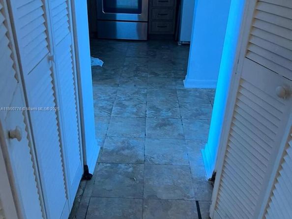 16465 NE 22nd Ave 617, North Miami Beach FL 33160