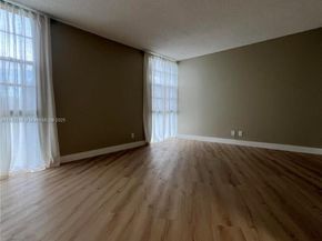 20500 W Country Club Dr 308, Aventura FL 33180