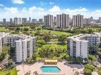 20500 W Country Club Dr
