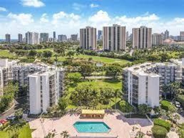 20500 W Country Club Dr 308, Aventura FL 33180