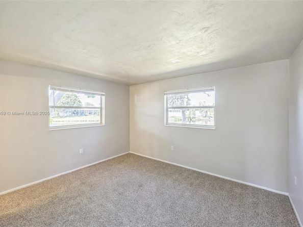 6901 NW 28th St, Sunrise FL 33313