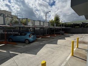 250 NW 24th St 3C, Miami FL 33127