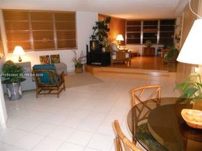 905 Brickell Bay Dr 931, Miami FL 33131