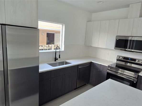 6820 NW 6th Ct, Miami FL 33150