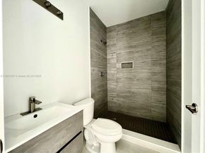 6820 NW 6th Ct, Miami FL 33150